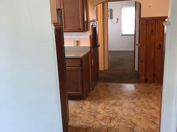 2nd image of 4326 Oakwood Ave