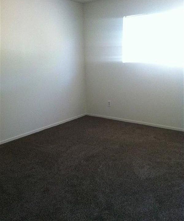 2nd image of 2230 Dolly Ln