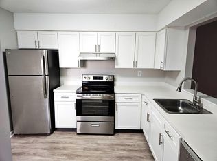 Canal Place, Weatogue, CT 06089