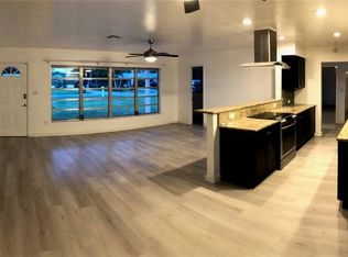 1096 Morningside Dr, Naples, FL 34103