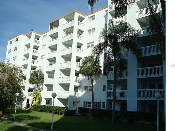2nd image of 17117 Gulf Blvd APT 443