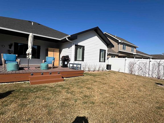4th image of 3518 ORIOLE DR.
