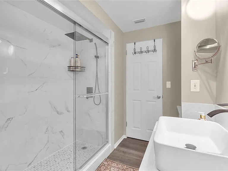 7420 Cass Cir — Photo 27