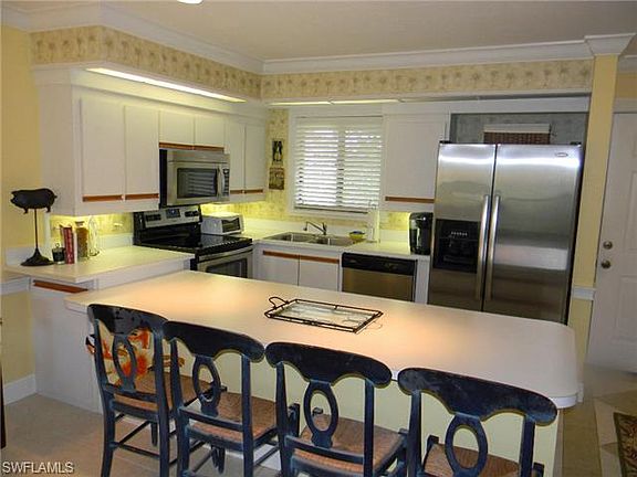 5th image of 746 Eagle Creek Dr #529