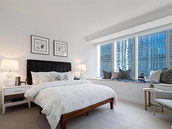 5th image of 301 Mission St APT 11E