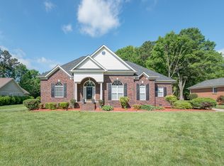 8433 Reames Rd, Charlotte, NC 28216