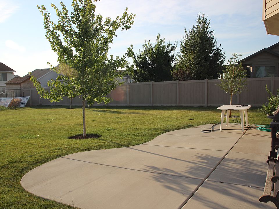 Backyard patio