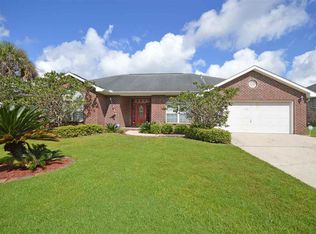 5462 Stafford Cir, Pace, FL 32571