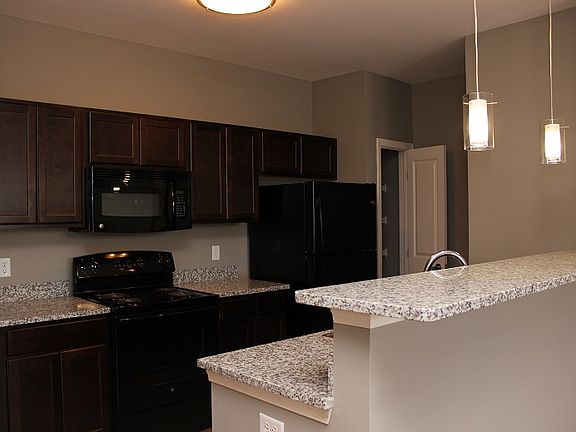4th image of 1380 Saylor Dr #104KTD