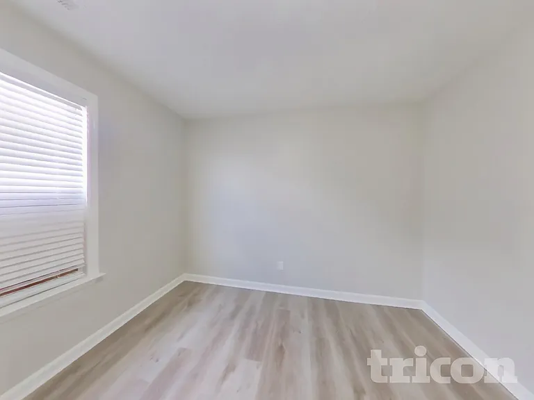 800 Chaney Woods Dr — Photo 14