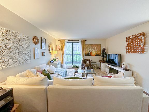 2nd image of 530 S 2nd St APT 534