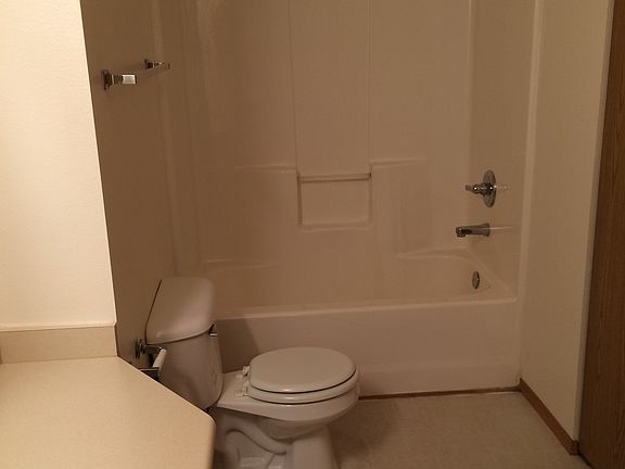 3rd image of 1510 Cooley St APT 8