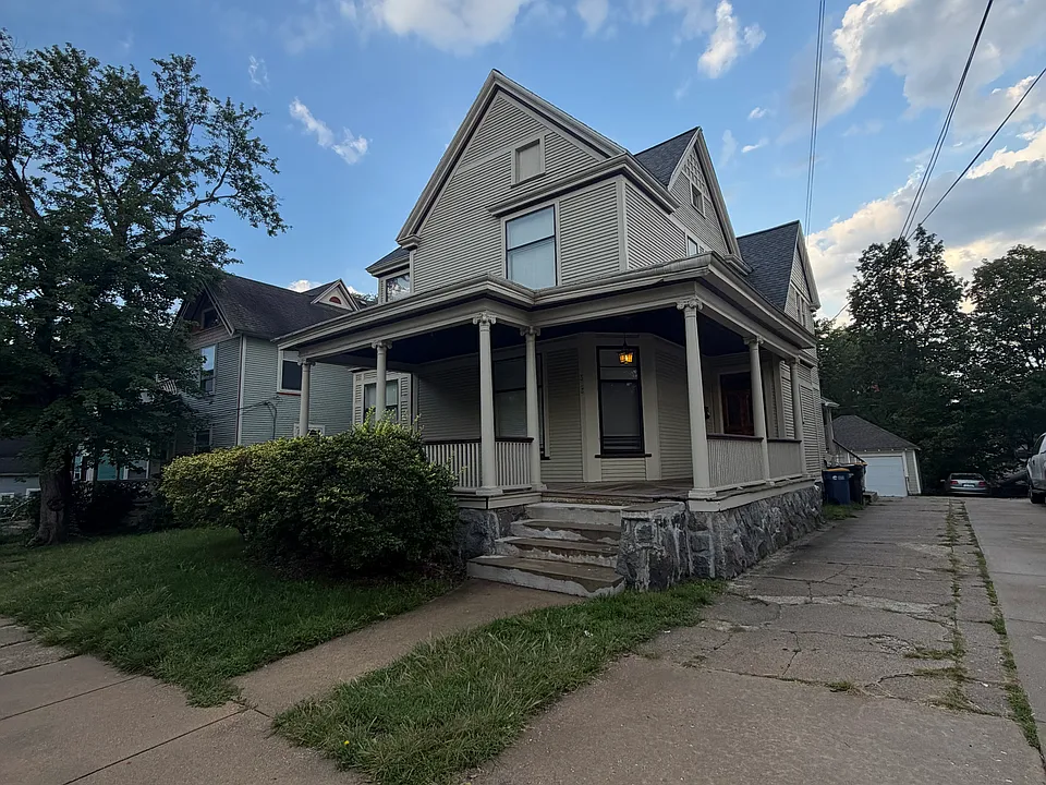 333 Union Ave SE #2