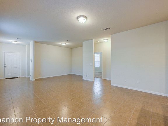 3rd image of 2723 Skyview Long Dr