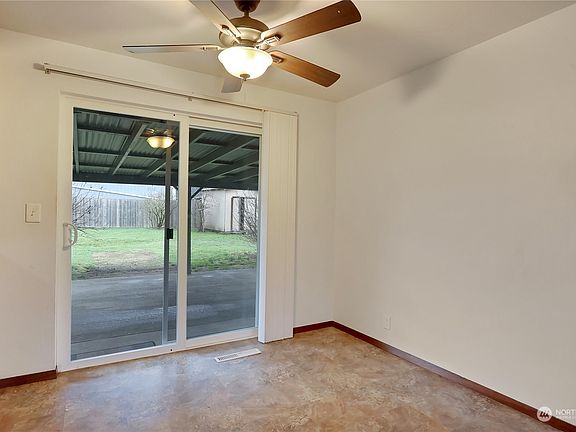 4th image of 1217 139th Street E