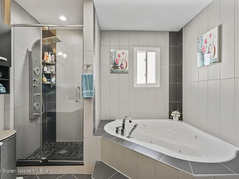 40 Devens St #1&2 — Photo 16