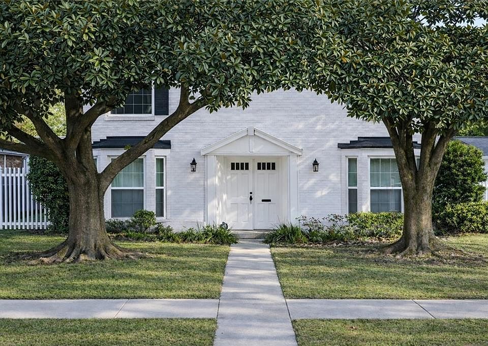 1st image of 2336 Holiday Dr