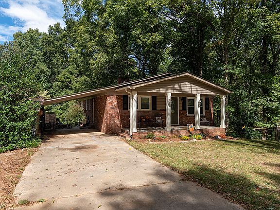 3rd image of 1208 Johnson Dr