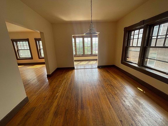 4th image of 1614 E Royall Pl #C
