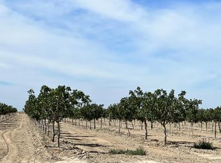 25999 W Whitesbridge Ave, Kerman, CA 93630