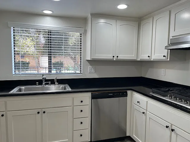 Gresham Townhomes — Photo 11