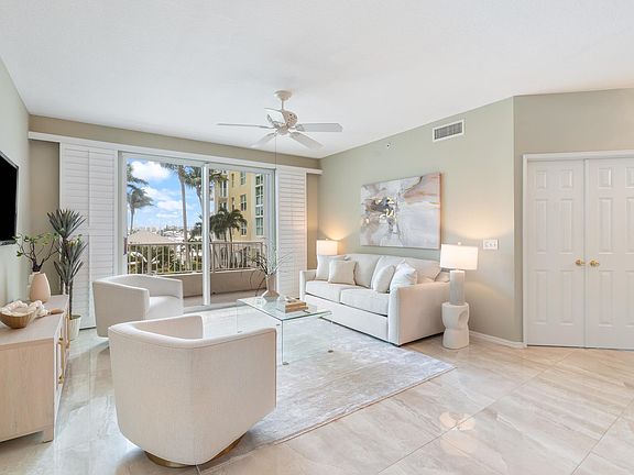 5th image of 806 Windward Way #212