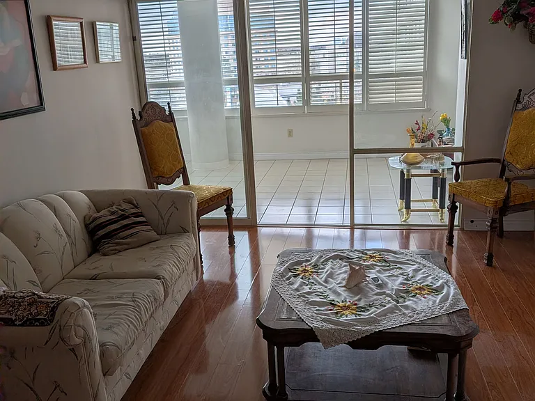7 Townsgate Dr #616 — Photo 1
