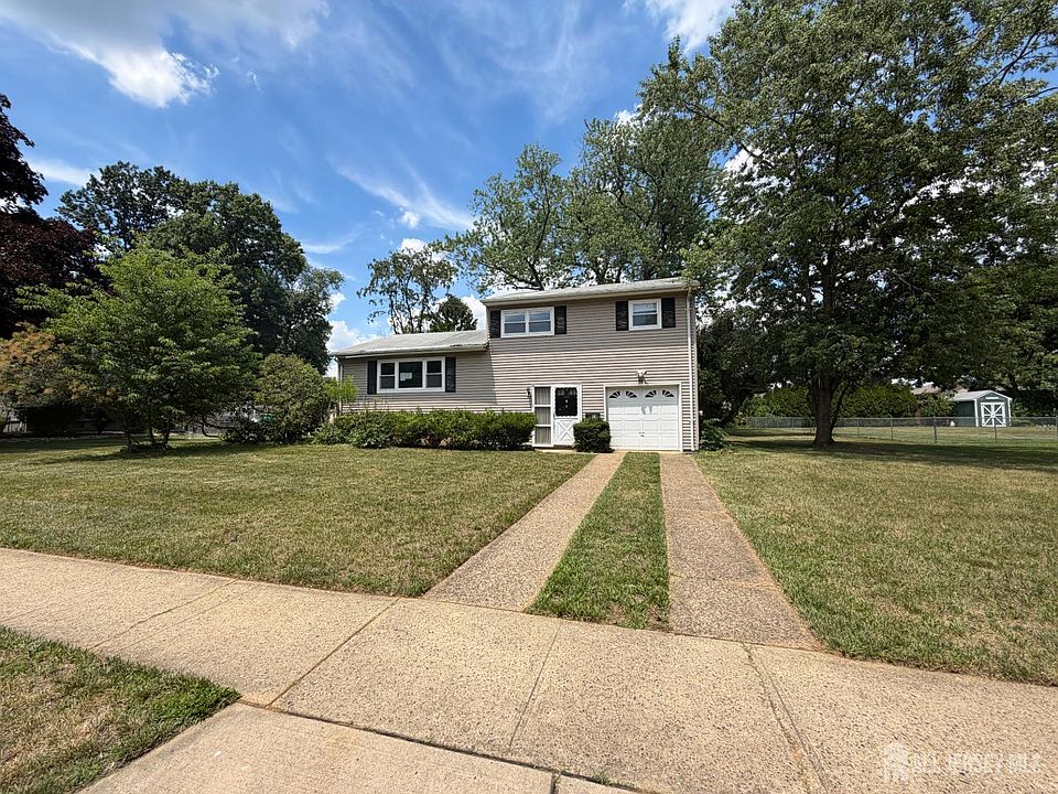 1st image of 13 Chalmers Rd