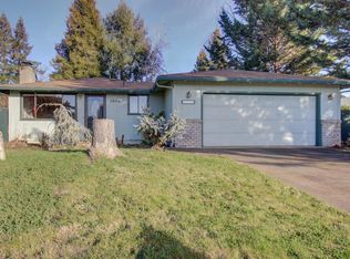 1558 Valley View Dr, Medford, OR
