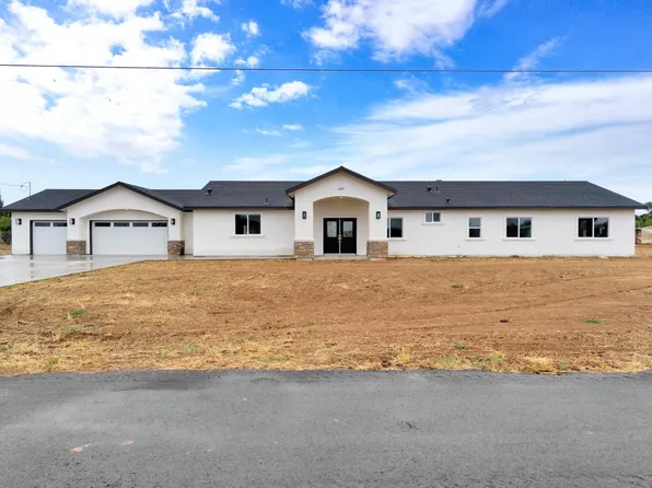 17753 Seabright Dr, Madera, CA 93638