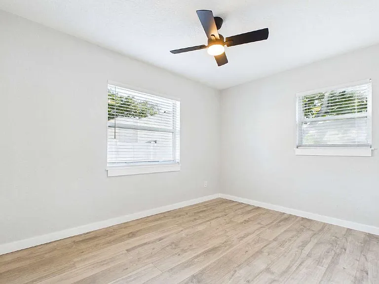 3729 Prescott St N — Photo 12