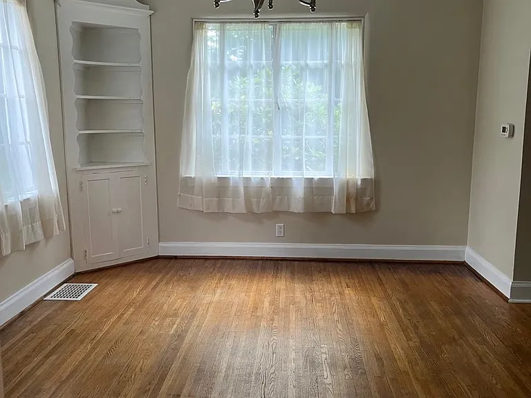 85 Continental Dr — Photo 9