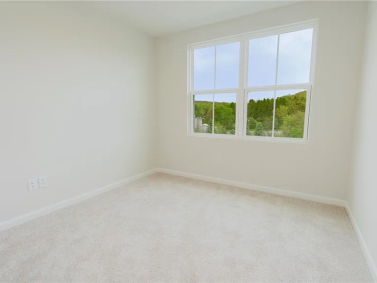 157 White Oak Dr #A — Photo 13