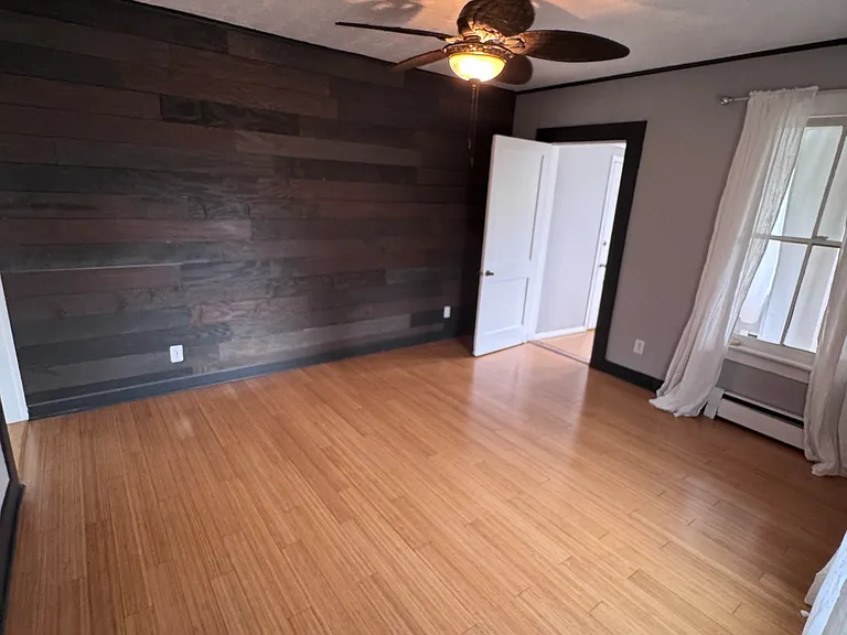 35 Indian Neck Ave #1 — Photo 3