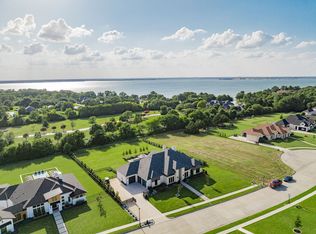 109 Ambrosia Ln, Heath, TX 75032