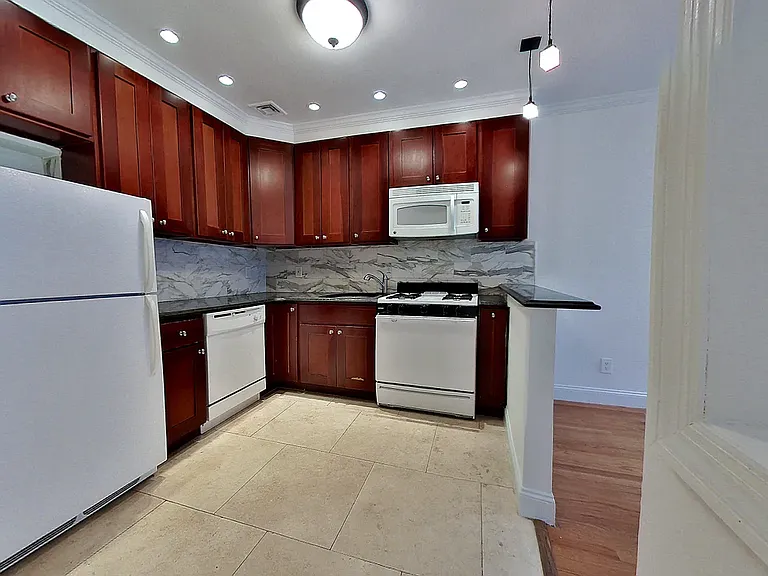 103 Lexington Ave #3C — Photo 3
