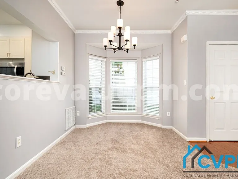 1934 Hackberry Ct — Photo 7
