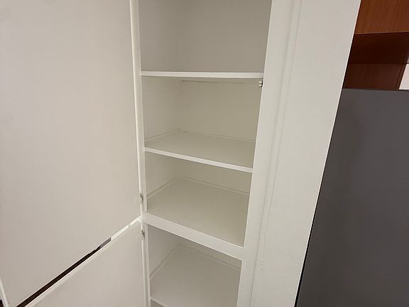 3rd image of 2100 Beloit Ave #312