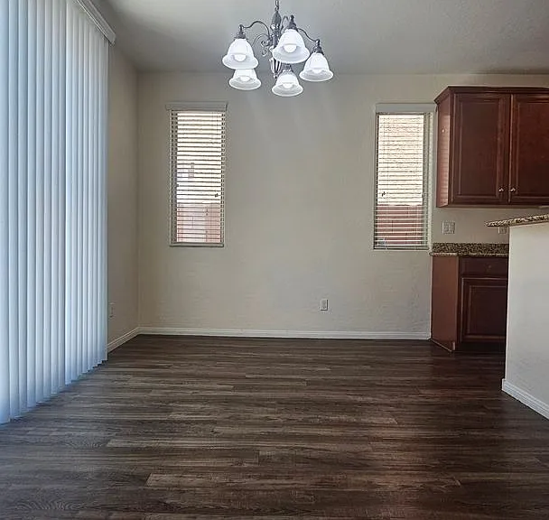 5367 Glenburnie St — Photo 9