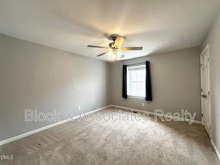 4808 Blue Bird Ct #D — Photo 9