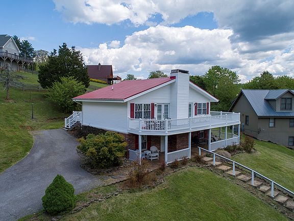 4th image of 21311 Lakeshore Dr