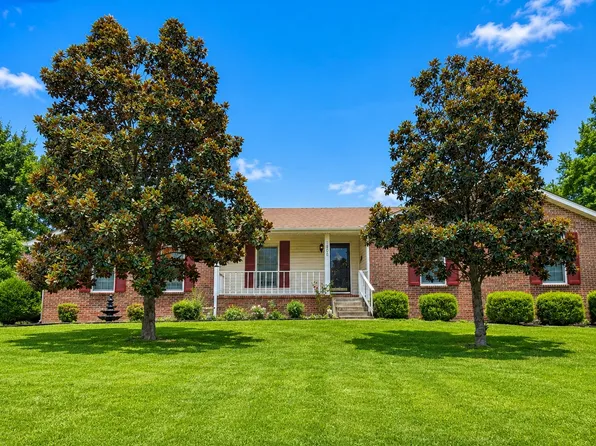 3300 Curtiswood Ln E, Springfield, TN 37172