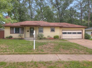 1106 Locksley Dr SW, Wyoming, MI 49509