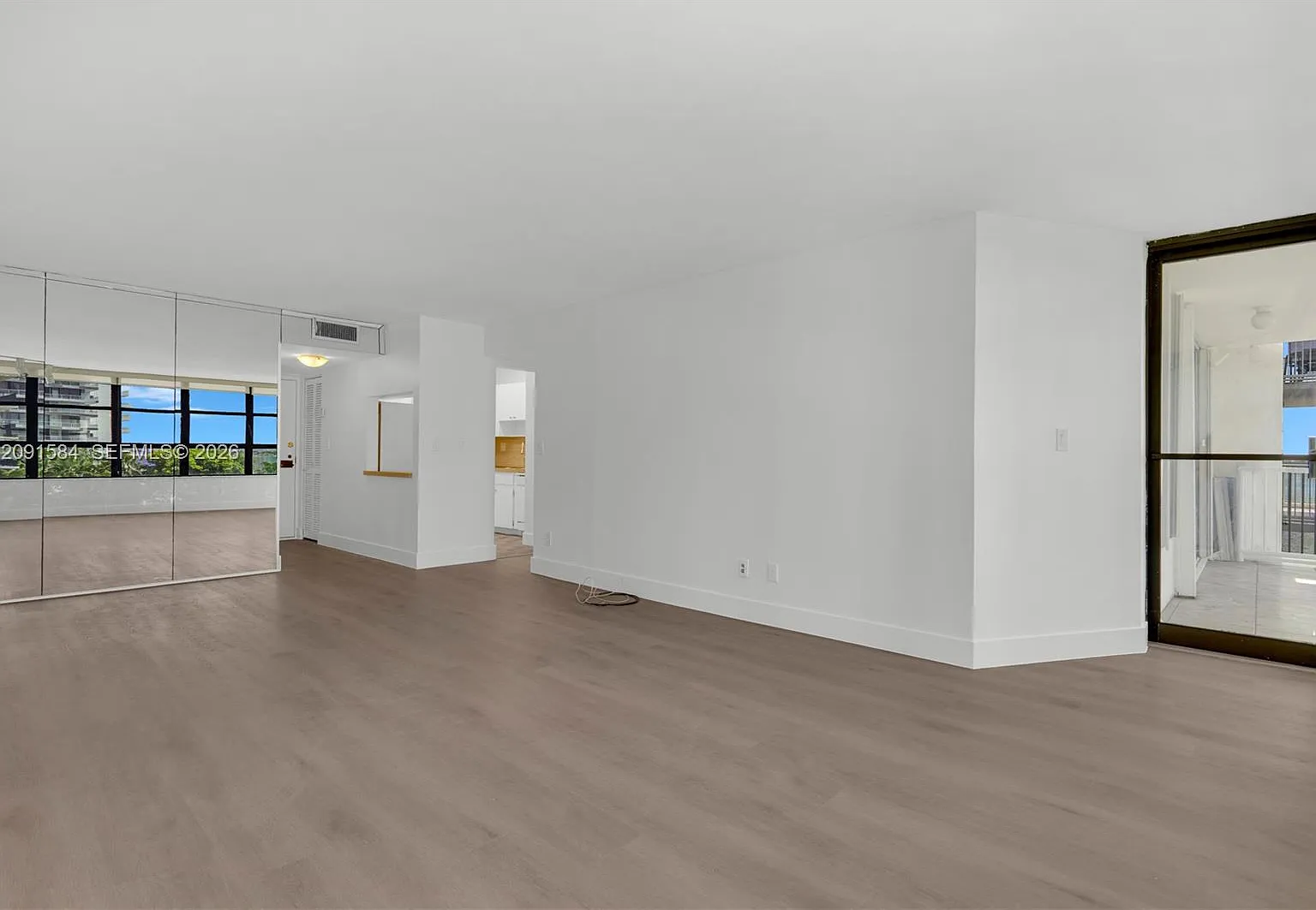 Brickell Shores Condo — Photo 3
