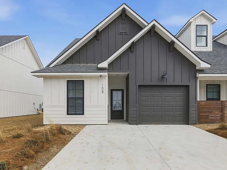 Camellia Grove Townhomes — Photo 18