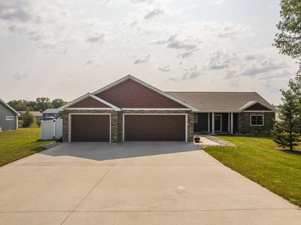 2033 Long Lake Rd, Detroit Lakes, MN 56501
