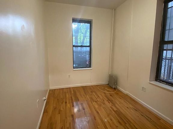 4th image of 752 Franklin Ave APT 1R