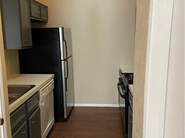 616 Rollingway Dr APT B, Round Rock, TX 78681