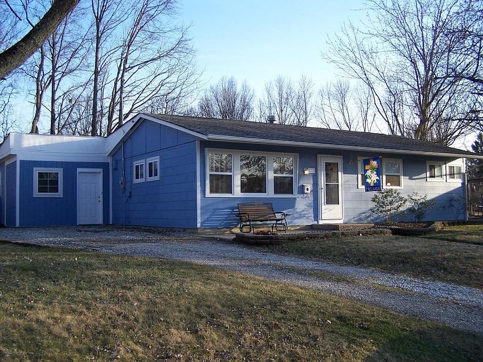 1st image of 26 Richards Dr