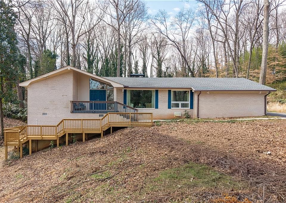 1st image of 642 Kenilworth Cir